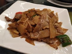 酸笋炒牛肉-美极鲜食坊(宝安南路店)