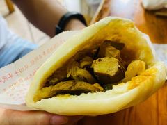 锅盔夹卤肉外-洞子口张老二凉粉(文殊院店)