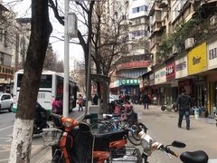 -酒宝荡烧烤(长航局江大路住宅小区店)