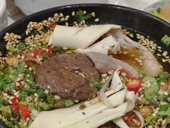 -沸炉重庆老火锅(军事博物馆店)