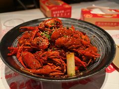 -肥肥虾庄·金牌油焖大虾(汉街SKP店)