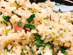 -侬佳蒸菜馆(听潮店)