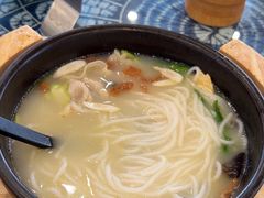 -桥香园过桥米线(国贸店)