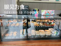 面包甜点陈列柜-星巴克臻选(江门汇悦大融城店)