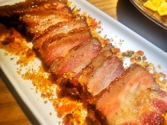烤脆皮（土）猪肉-中8楼风尚云南菜(颐堤港店)