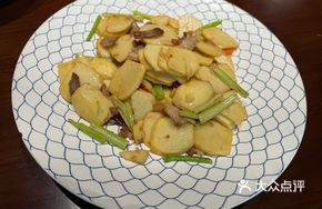 Pork Belly Stir-Fried with Water Chestnuts