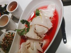 -茅草房·河畔园林火锅