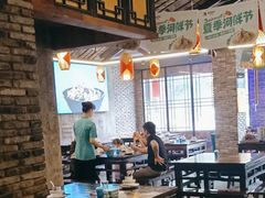 大堂-饭桌故事·血鸭湘(荣宝华店)