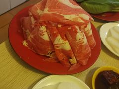-洞庭洲·防空洞火锅·烧烤·铜锅涮肉(新百广场店)