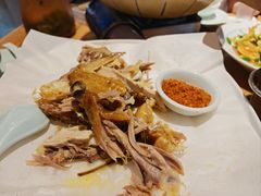 -头上红煨盐鸡·非遗院子餐厅