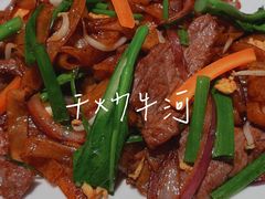 -八府香鸭·啫啫煲(华山路店)