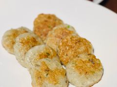 煎均安鲮鱼饼-大良毋米粥 · 粥底火锅(岭南天地店)
