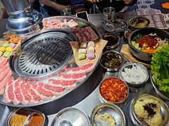 -哈哈碳都·牛肋条无限自助烤肉(宝龙店)