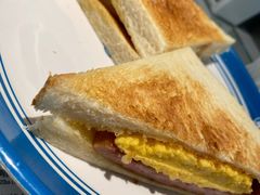餐肉滑蛋三文治-敏华冰厅(平安金融中心店)
