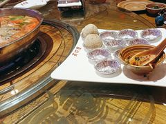 -亮欢寨酸汤鱼(沙冲路店)