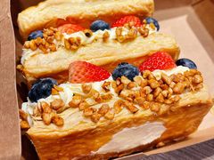 草莓坚果拿破仑-逸绮瑶澜Miss Mousse Cake蛋糕(三里屯SOHO店)