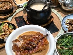 -荣基四海一家·家常菜·海鲜大排档(新安店)