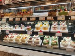 面包甜点陈列柜-罗森尼娜(解放西路店)