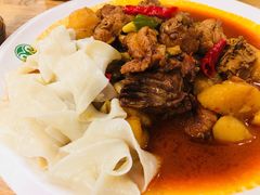 沙湾大盘鸡-塔哈尔·新疆盛宴(城西银泰店)