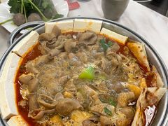 -彭记铁锅肥肠(东四总店)