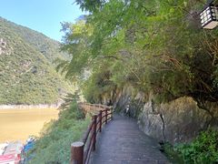 -汉中石门栈道风景区