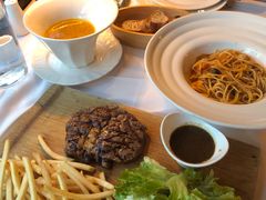 -火车头法国西餐厅