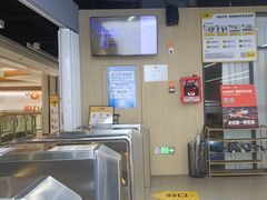 -超鹿运动(五四路恒力城店)