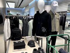 -万达广场(南昌红谷滩店)