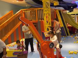 -MELAND CLUB亲子乐园•派对(虹桥万象城店)