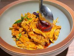 敲糖棒棒鸡-辛香汇·现炒川菜(淮海路百盛店)