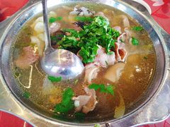 -谢老五跷脚牛肉·非遗传承店
