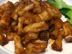 -梅飞酒家(名辉豪庭店)