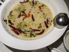 -江渔儿酸菜鱼(港湾1号店)