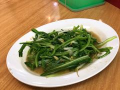 -明记烧鱼美味店