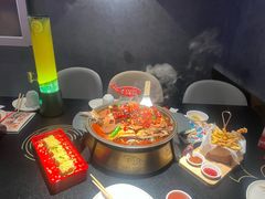 -辣尚瘾·烤鱼·新川菜(牡丹园直营店)