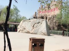 -泰安地下龙宫景区