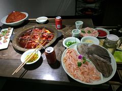 -红九格老火锅(三峡广场店)