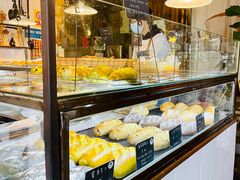 面包甜点陈列柜-仙峰天然面包(迎宾路店)