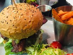 -The Habit Burger Grill 哈比特汉堡(复兴soho店)
