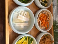 -银米·云南传统过桥米线(双廊黑金冠店)