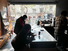 -Onirii Coffee(长乐路店)