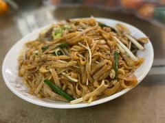 干炒牛河-华源餐厅·海鲜大排档(日月贝店)