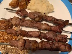 碳烤羊肉串-咖啡苑自助餐厅·中国大饭店