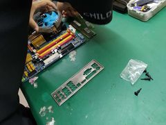 -鸿准通信科技·忠诚手机电脑维修中心(三林店)