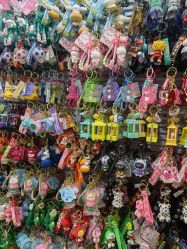 -百荣二期玩具城