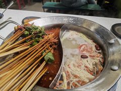 -钢管厂五区小郡肝串串香(南山店)