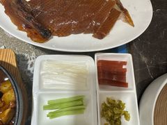 -瓦国小镇·果木烤鸭·融合菜(西口店)