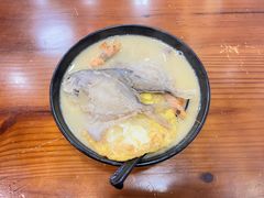 荷包蛋鲳鱼海鲜面-台州老六海鲜面馆(上南总店)