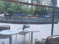 -奈雪的茶(M+世纪都会广场店)