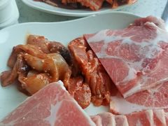 -佰烧海鲜烤肉火锅自助(世茂国际广场店)